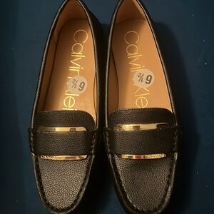 Calvin Klein flat black shoes. Size 6.5